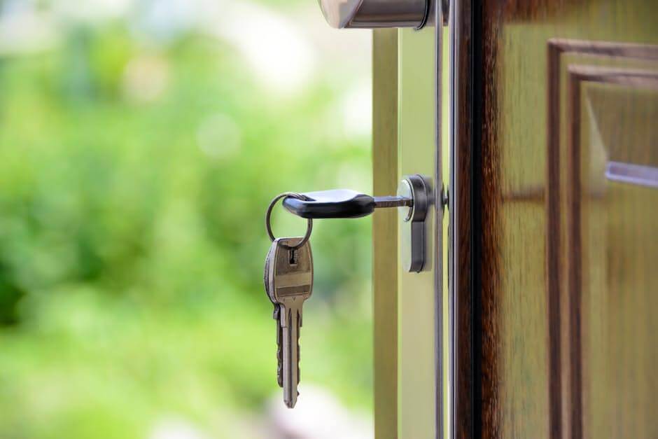 Milyen a jó  biztonsági ajtó otthonunk védelmére?