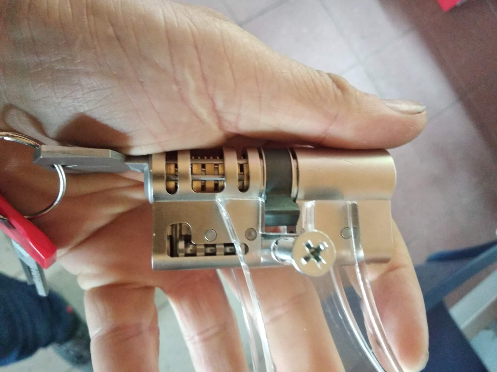 3D nyomtatott kulcsos zárbetét oldalról